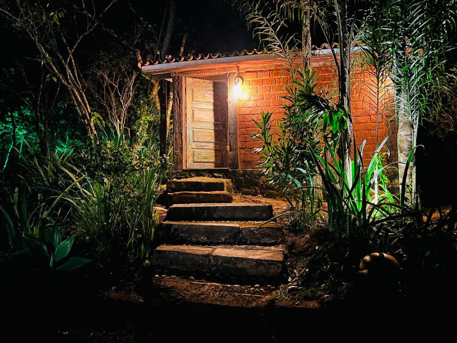 Pousada Candonga Da Serra Tiradentes Exterior foto